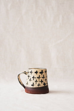 Eloise Rose black cross mug