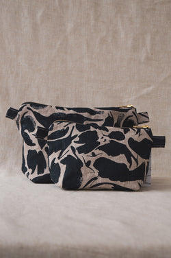 Toiletry Bag - 100% Linen: Navy