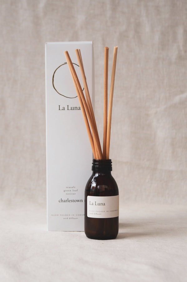 La Luna Charlestown diffuser detail from Ondine Ash